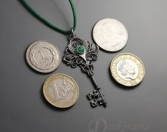 魔法の鍵 - シルバーの鍵ペンダント、魔法の鍵の宝石ネックレス