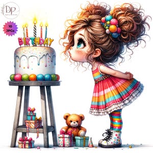 K&ouml;nnte beinhalten: Bunte Illustration eines M&auml;dchens, das Kerzen auf einer Geburtstagstorte auspustet. Der Kuchen steht auf einem kleinen Holzst&auml;nder, umgeben von Geschenken und einem Teddyb&auml;r. Das M&auml;dchen tr&auml;gt ein regenbogenfarbenes gestreiftes Kleid und Leggings sowie wei&szlig;e Stiefel.