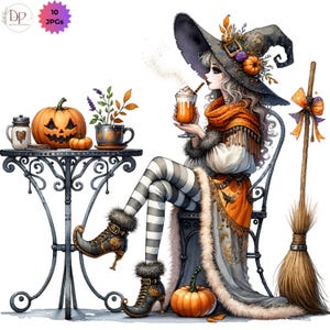 Pu&ograve; includere: Illustrazione ad acquerello di una strega che si gode una bevanda alla zucca speziata. Indossa un cappello nero con dettagli arancioni, un vestito grigio e arancione e calze a righe. Una zucca intagliata, una scopa e un tavolo con decorazioni autunnali completano la scena di Halloween.