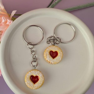 Portachiavi a forma di biscotto Linzer, 1 pezzo, fatto a mano in pasta polimerica, ciondolo a forma di biscotto, idee regalo per San Valentino