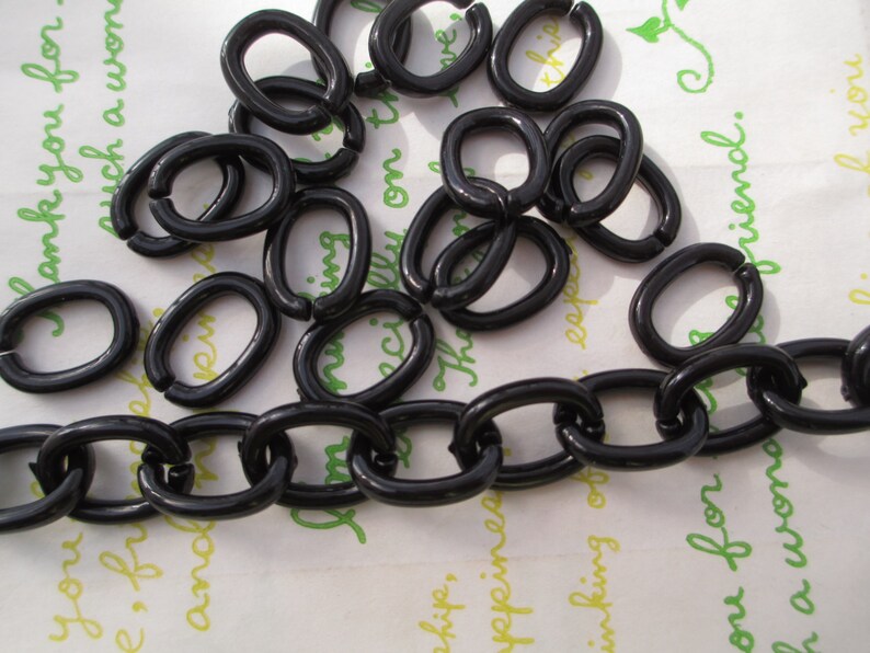 Funky Acrylic chain links Size 17mm x 13mm 40pcs Jet Black image 1