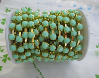 New item Opaque color rhinestone chain ( Gold tone ) 6mm stone 50cm Mint Green