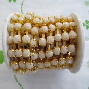 New item Opaque color rhinestone chain ( Gold tone ) 6mm stone 50cm Cream Ivory