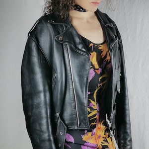 Giacca da motociclista classica unisex vintage in vera pelle nera taglia M/L in ottime condizioni