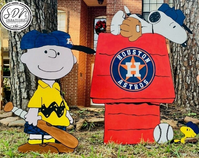 Featured listing image: Charlie Brown Friends Baseball Fans Charlie Brown, Snoopy, Woodstock and Friends Yard Ornaments