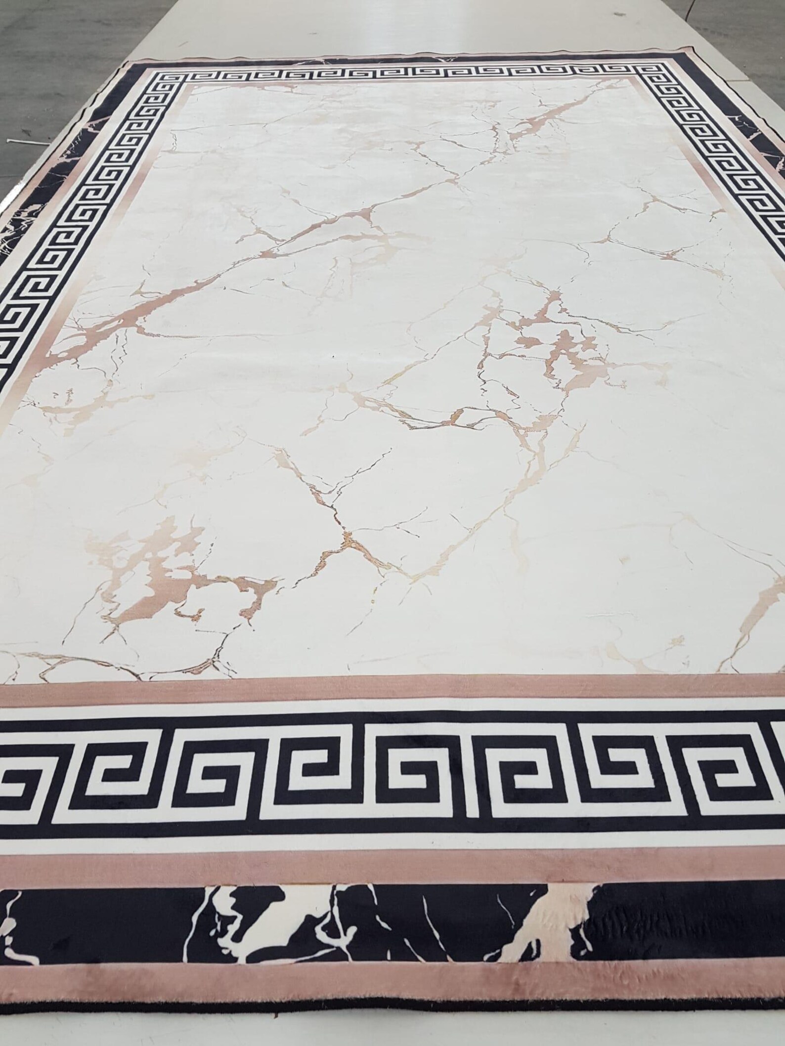 Medusa Rug: Black Greek Key, Modern Marble Floor Rug - Etsy