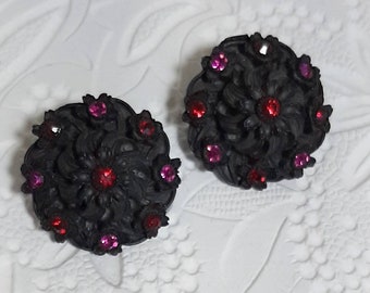 Dramatische alte schwarze, rote und rosa Celluloid Ohrclips, vintage