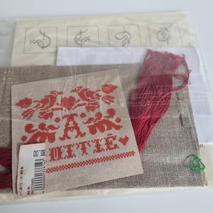 kits de broderie conjuntos de bordado vintage Rouge du Rhin - letra M - letra N - Amitié - patrón contado