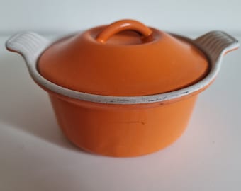 Le Creuset Cousances, pentola piccola in ghisa smaltata arancione francese vintage n. 14 (diam. 14 cm) *segni di usura*