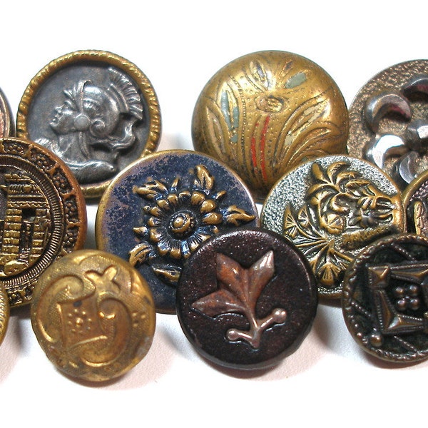 Victorian metal buttons. Mixed lot of 13 shabby chic with picture buttons. 19th century