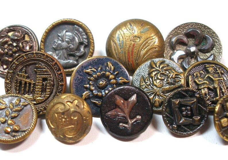Victorian metal buttons. Mixed lot of 13 shabby chic with picture buttons. 19th century image 1