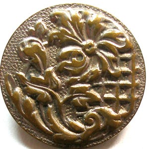 Antique French tight BUTTON. Victorian floral Paris back, 5/8.  Albert Parent and Co. 19th century button.