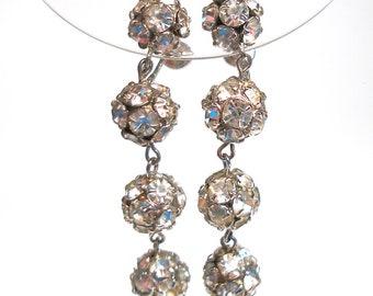 Vintage rhinestone dangle earrings with screw backs.