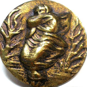Winter, antique BUTTON. 3/4&quot; Victorian picture button. 19th century.