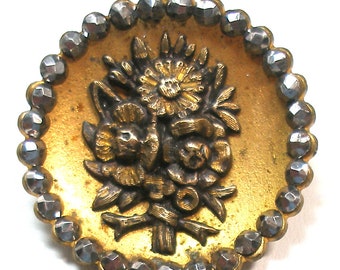 BOTTONE in acciaio taglio antico del 1800, bouquet vittoriano. 1"
