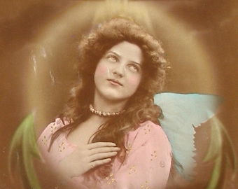 1900er Jahre Deutsche Postkarte Edwardian Engel. Antikes RPPC echtes Foto, Papier Ephemera. Carte Postale. Vintage Glamour Mode