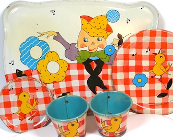 Humpy Dumpty 1930s Tin Toy Tea Set. 7 pieces by Ohio Art Co. Made in USA.