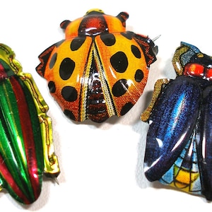 3 BUG brooches. 60s metal insect toy costume jewelry. Made in Japan.