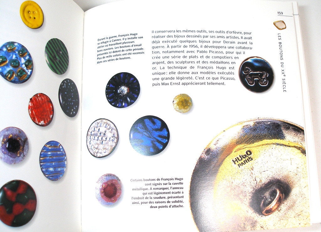 Boutons by Loic Allio. 1st Edition Book of Buttons, Antique