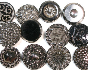 Boutons by Loic Allio. 1st Edition Book of Buttons, Antique and