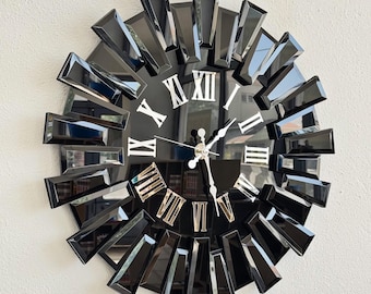 Modern Black Glass Mirror Wall Clock, Black and Silver Clock, Decorative Wall Clock for Home and Office, Easy to Read Clock With Big Numbers