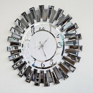 Grijze verchroomde gespiegelde wandklok, extra groot luxe modern decor, Arabische cijfers 50-80 cm