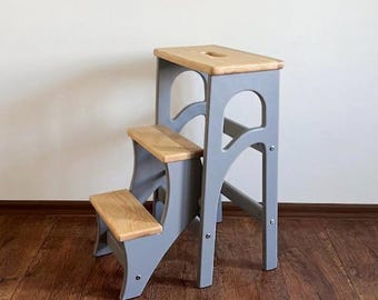 Houten trapje, opklapbaar krukje voor thuis en in de keuken, trapje met eikenhouten zitting en treden, eetkamerstoel, bibliotheektrapje, houten kruk