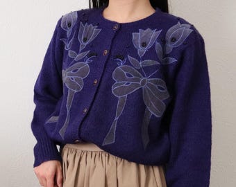 Vintage Wool Cardigan – Embroidered Floral & Bow Detail