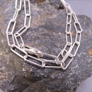 Gargantilla con clip de papel de peso medio en plata esterlina, collar con cadena de clip de papel de 17 pulgadas, collar de capas para uso diario, collar de cadena contemporáneo