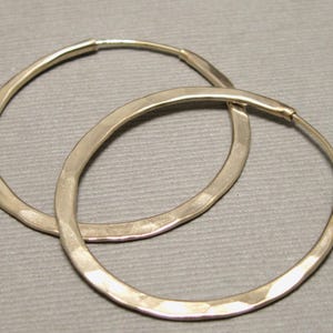 Self Locking Gold filled Hammered Hoops, Artisan Hand Forged Continuous Hoops, large hammered hoops in gold filled, 1 1/2 inch gold hoops