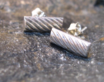 Chunky petite sterling bar earrings, sterling bar post earrings with diagonal pattern, minimalist stud earrings