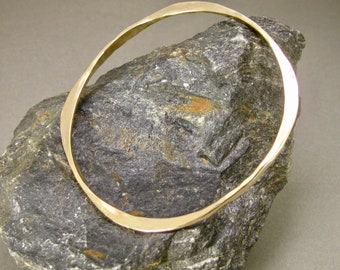 Bi-Directional Heavy Gauge Gold filled Hammered Bangle. size medium, Artisan Hand forged gold bracelet, gold bangle, gift for her