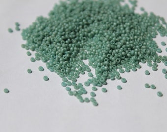 15/0 Matte Opaque Sea Foam Luster, 10 gram bag, Color# 15-2028