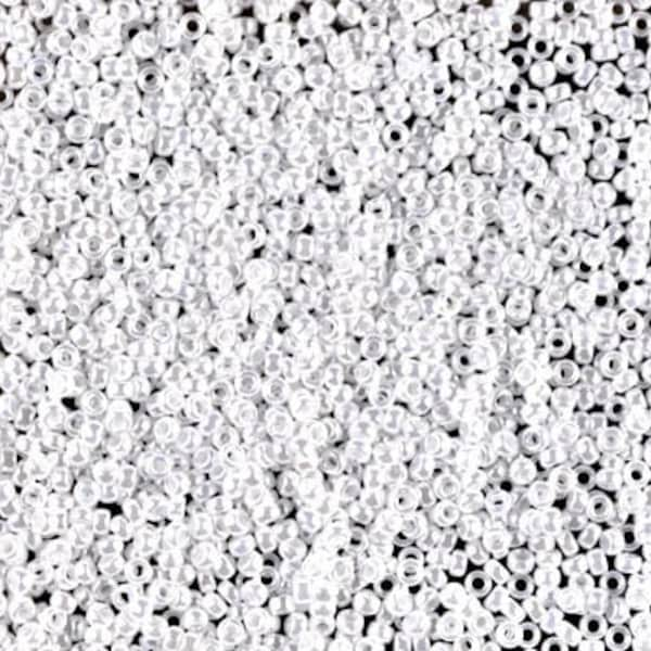 15/0 White Pearl Ceylon Miyuki seed bead, 10-gram bag, 15-528