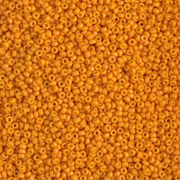15/0 Duracoat Dyed Opaque Kumquat Miyuki seed bead, 10-gram bag, 15-4454