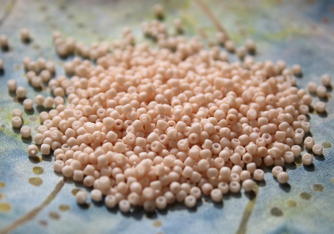 Miyuki Delica Matte Opaque Cream (DB0352) 11/0 Seed Bead