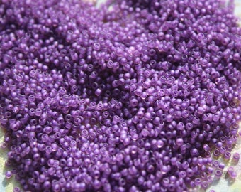 15/0 Purple Lined Amethyst Matte Toho seed bead, 10 gram bag, Color # Tr-15-928FM