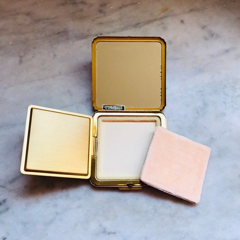 Pink Enamel /& Cloisonn\u00e9 Schildkraut Compact