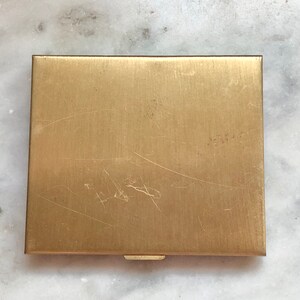 Slim Mother of Pearl Powder Compact image 7