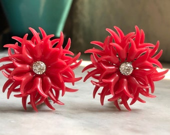 Leru Red Flower Earrings