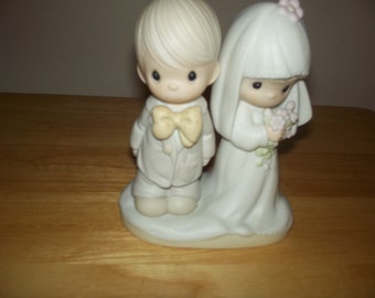 Precious Moments Bride and Groom/ free shipping