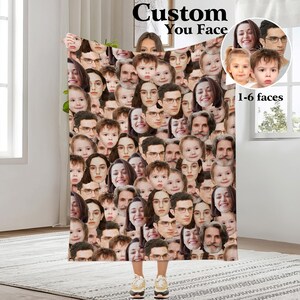 Può includere: Una coperta personalizzata con un collage di volti. La coperta è ricoperta da numerosi volti individuali, creando un design unico. Il testo "Custom You Face" è visualizzato in alto, con un cerchio più piccolo che mostra 1-6 volti.