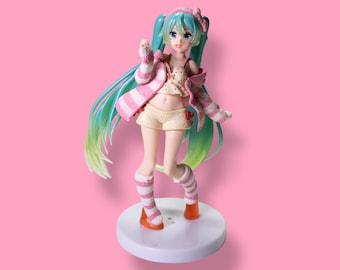 Hatsune Miku Figure: Room Wear Anime Collectible - 7.5in