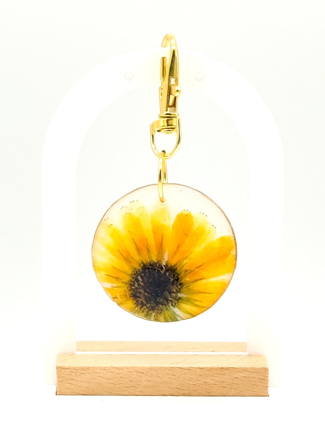 Pressed Powder On Key Chain Birth Flower Keychain: Pressed Flower Resin Charm, Gold or Wood Frame ...