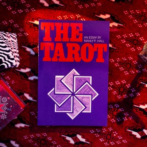 Das Tarot , ein Essay von Manly P. Hall, 1978 Zweite Auflage