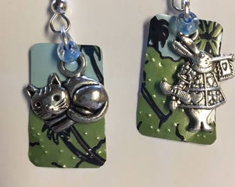 Alice in Wonderland can earrings