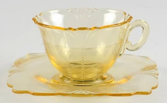 Heisey Empress Sahara Yellow Depression Glass Cup and Square Saucer