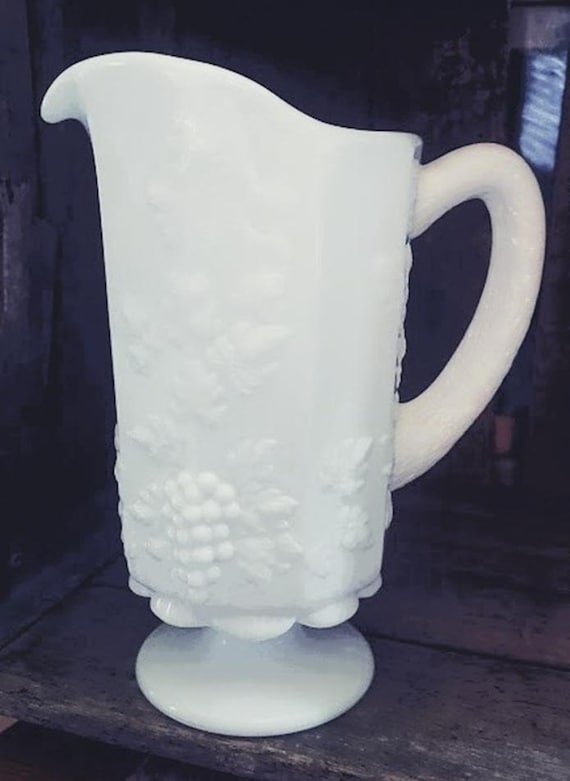 Westmoreland Paneled Grape Pattern Water/Juice Pitcher 1 qt