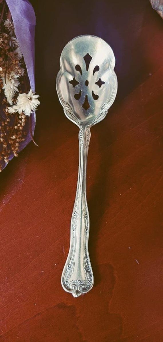 QUEEN ELIZABETH 1908 by National Silver Co BonBon/Nut Spoon 6"