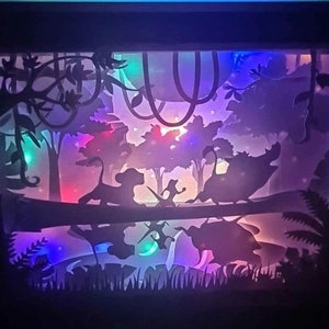 Fichier SVG - Machine de découpe - Cricut - Shadow box - Cadre lumineux - Lightbox - Boîte - Magique - Roi lion - Décoration - template